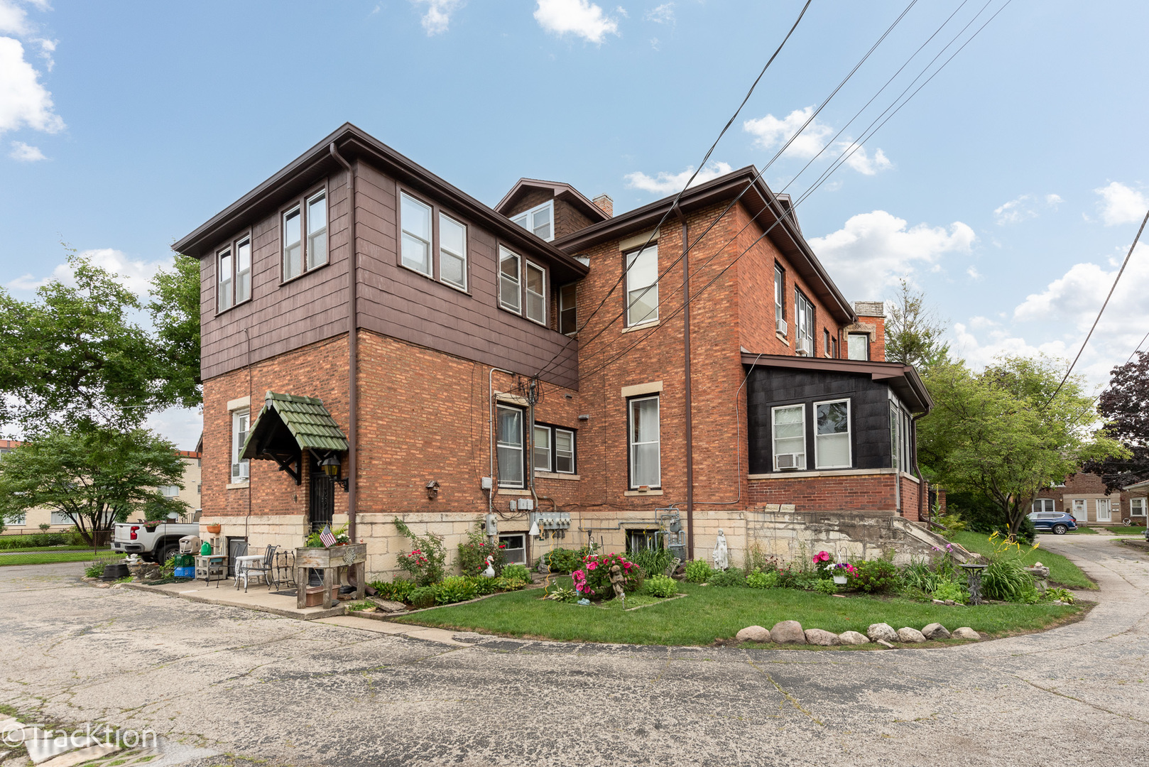 2912 lincoln Avenue Unit: 1N