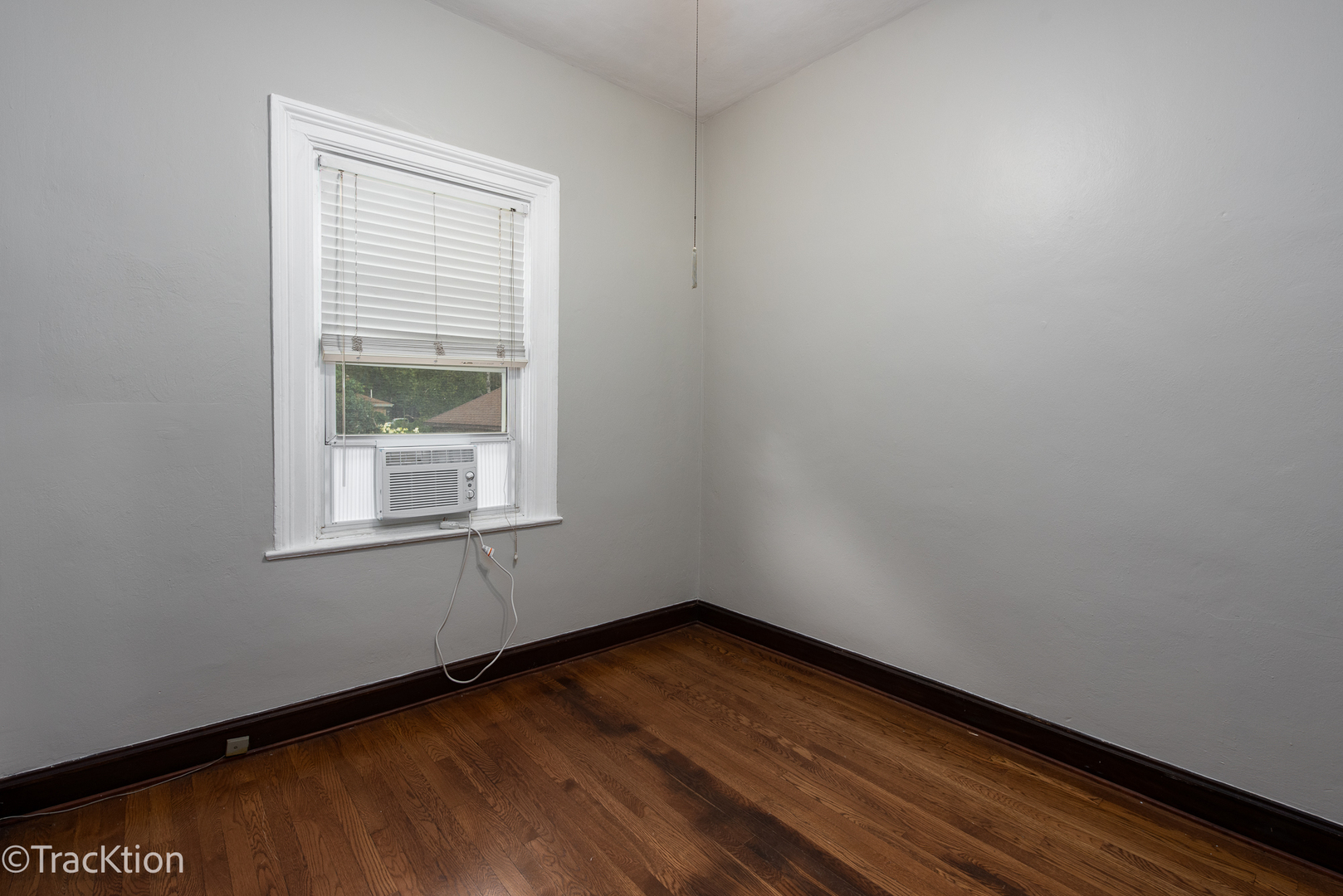 2912 lincoln Avenue Unit: 1N