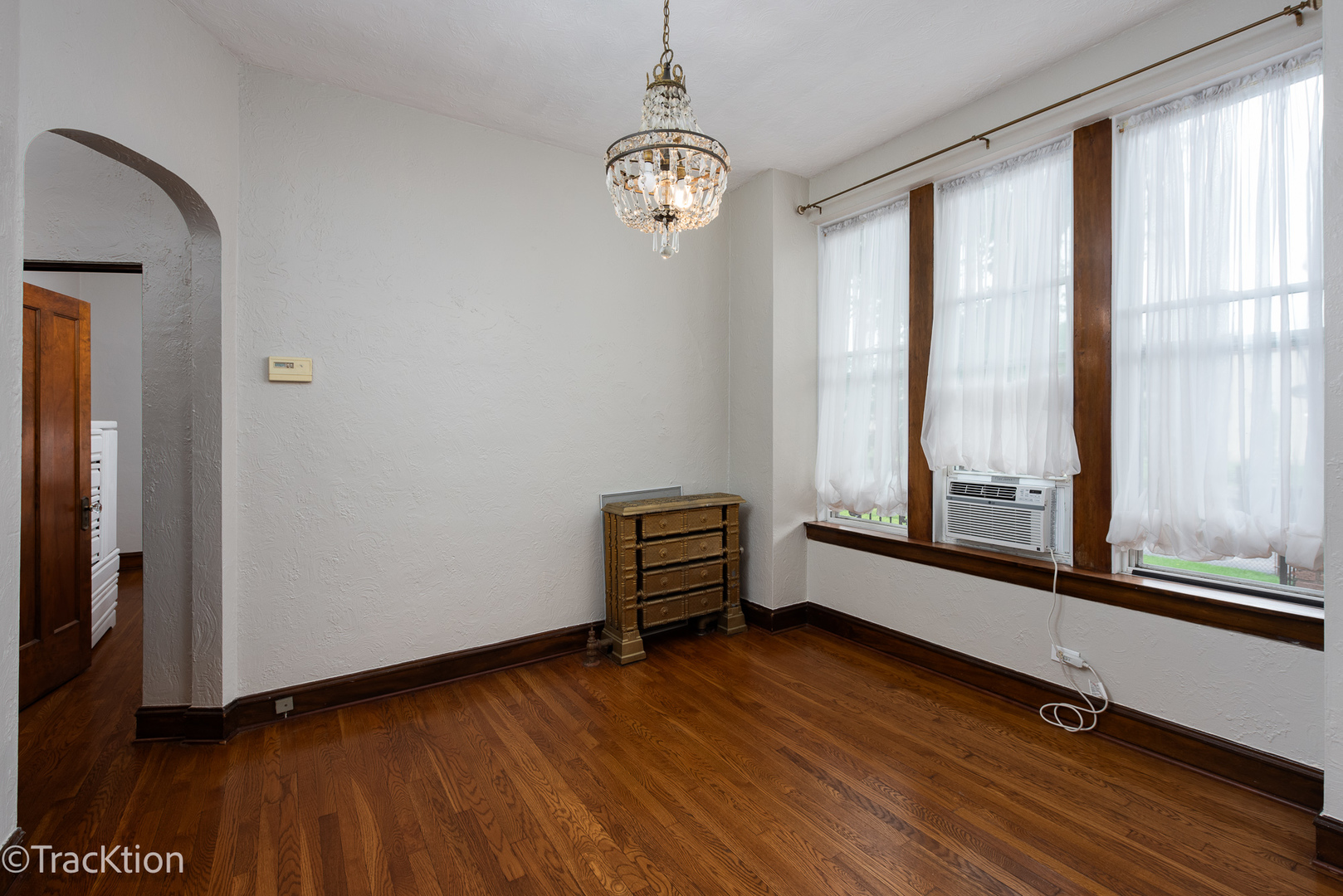 2912 lincoln Avenue Unit: 1N