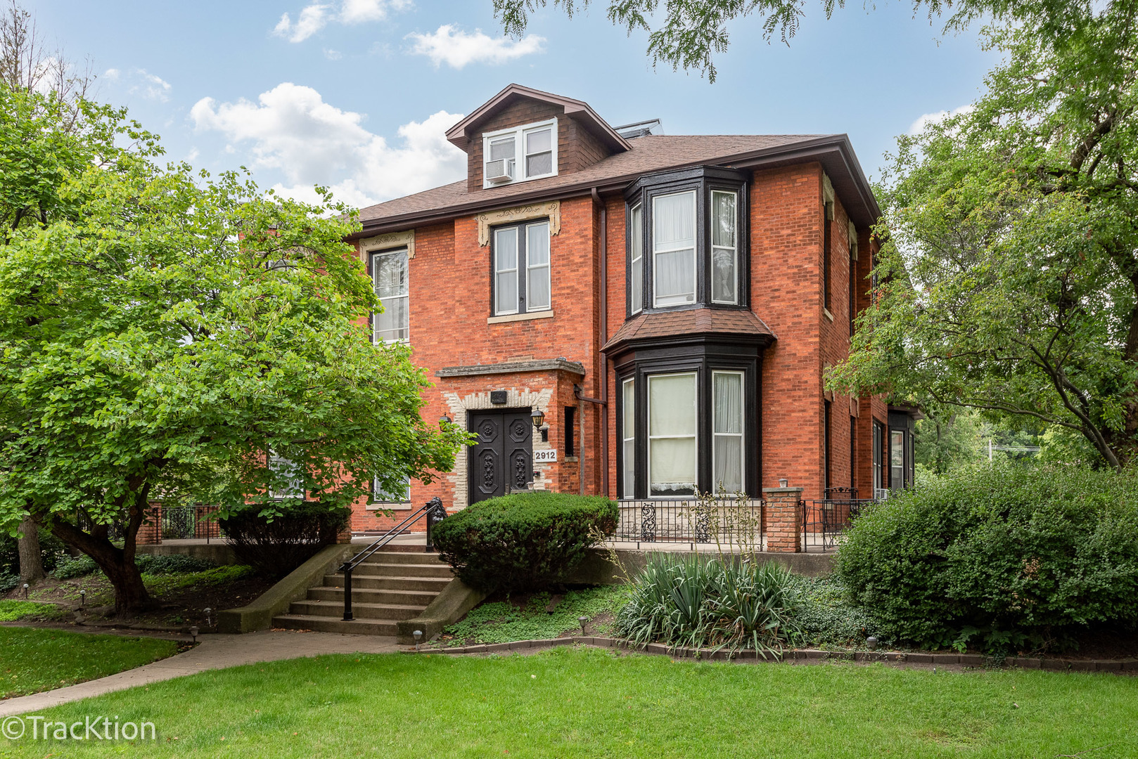 2912 lincoln Avenue Unit: 1N