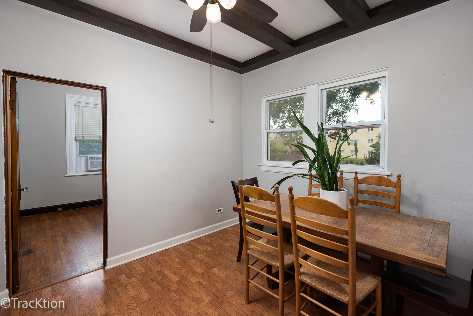 2912 lincoln Avenue Unit: 1N