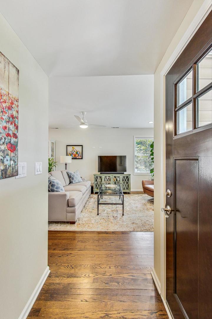 4513 Highland Avenue