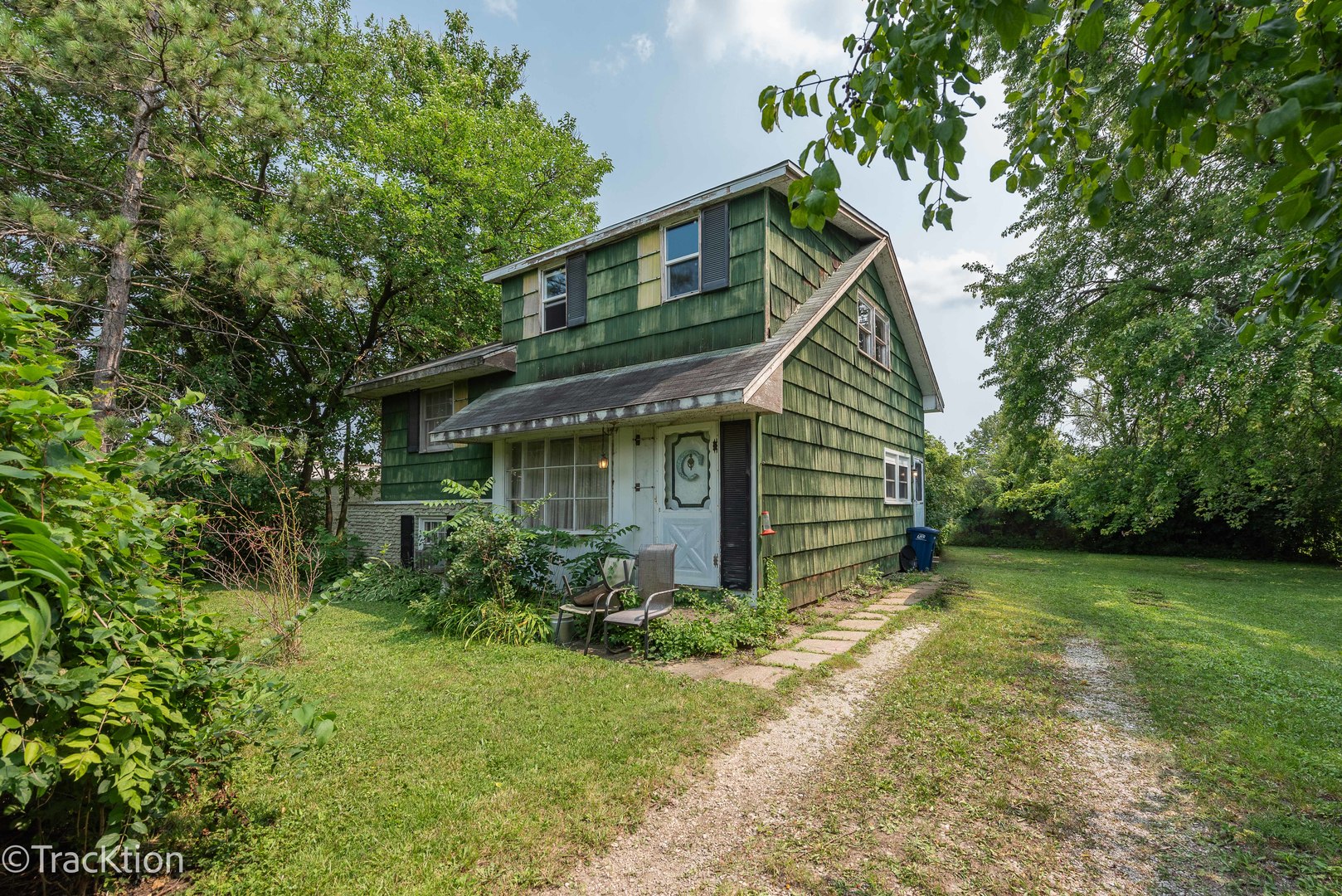 1033 N Frontage Road