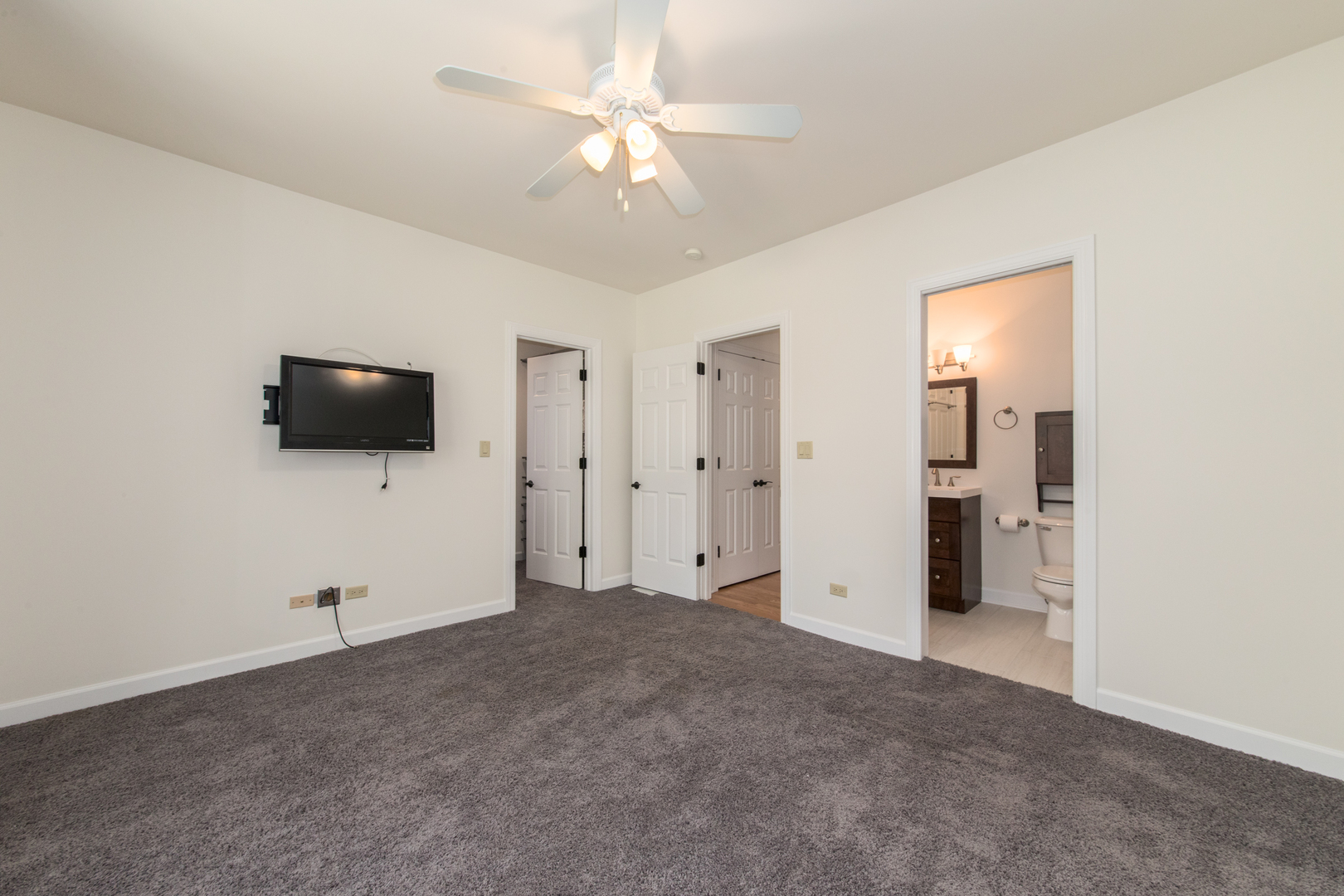 40 Woodview Lane