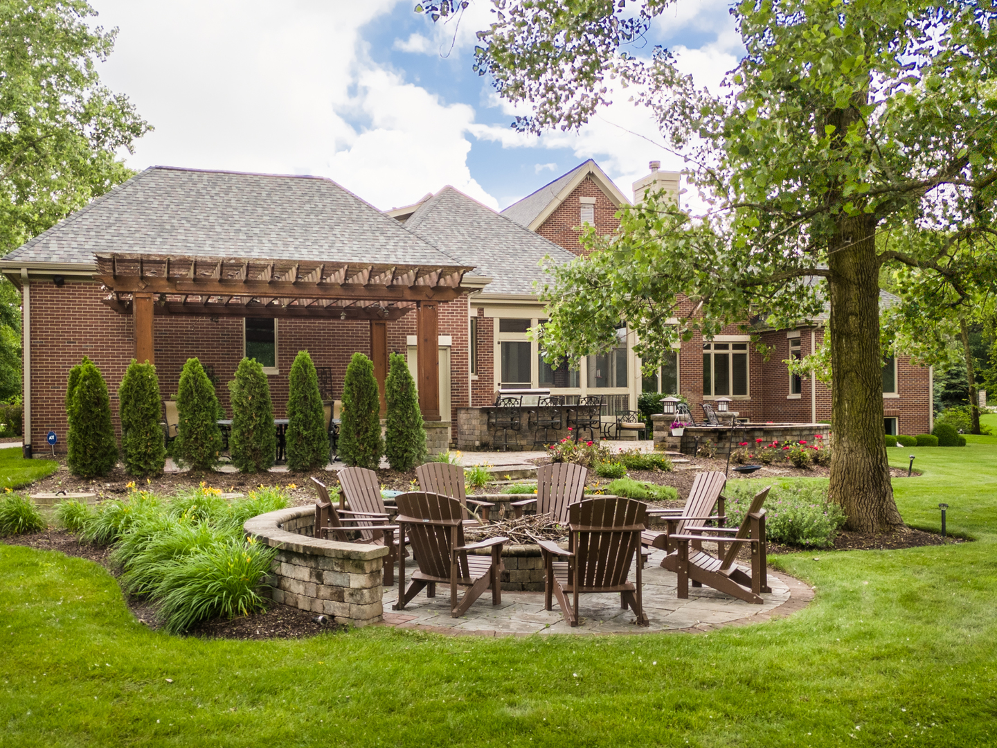 40 Woodview Lane