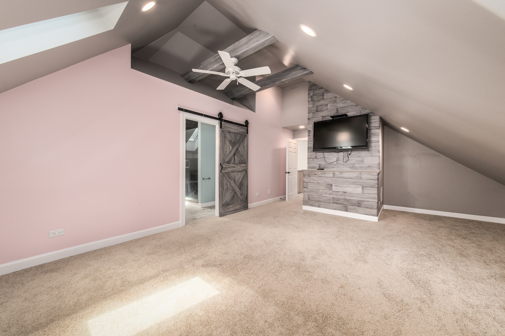40 Woodview Lane