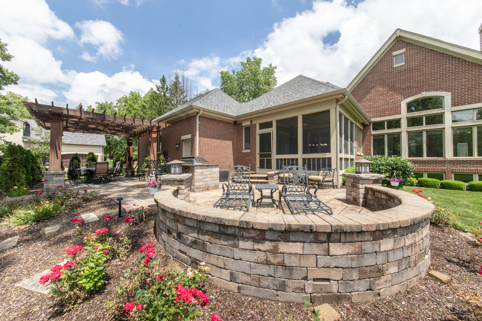 40 Woodview Lane