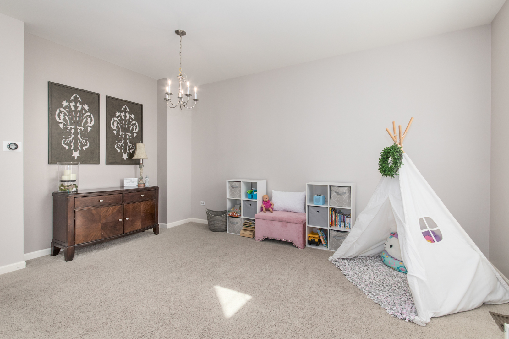 1805 WESLEY Court