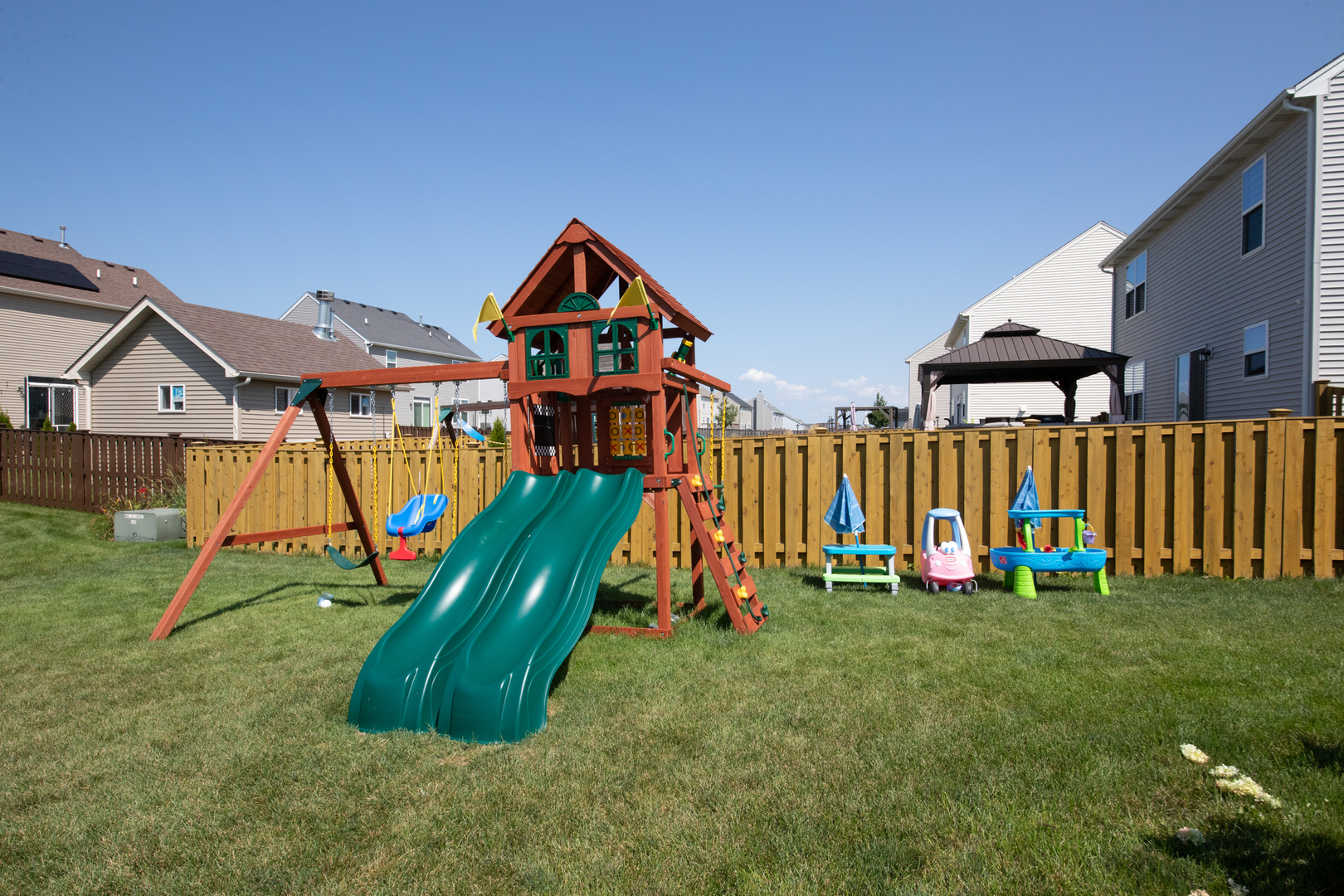 1805 WESLEY Court
