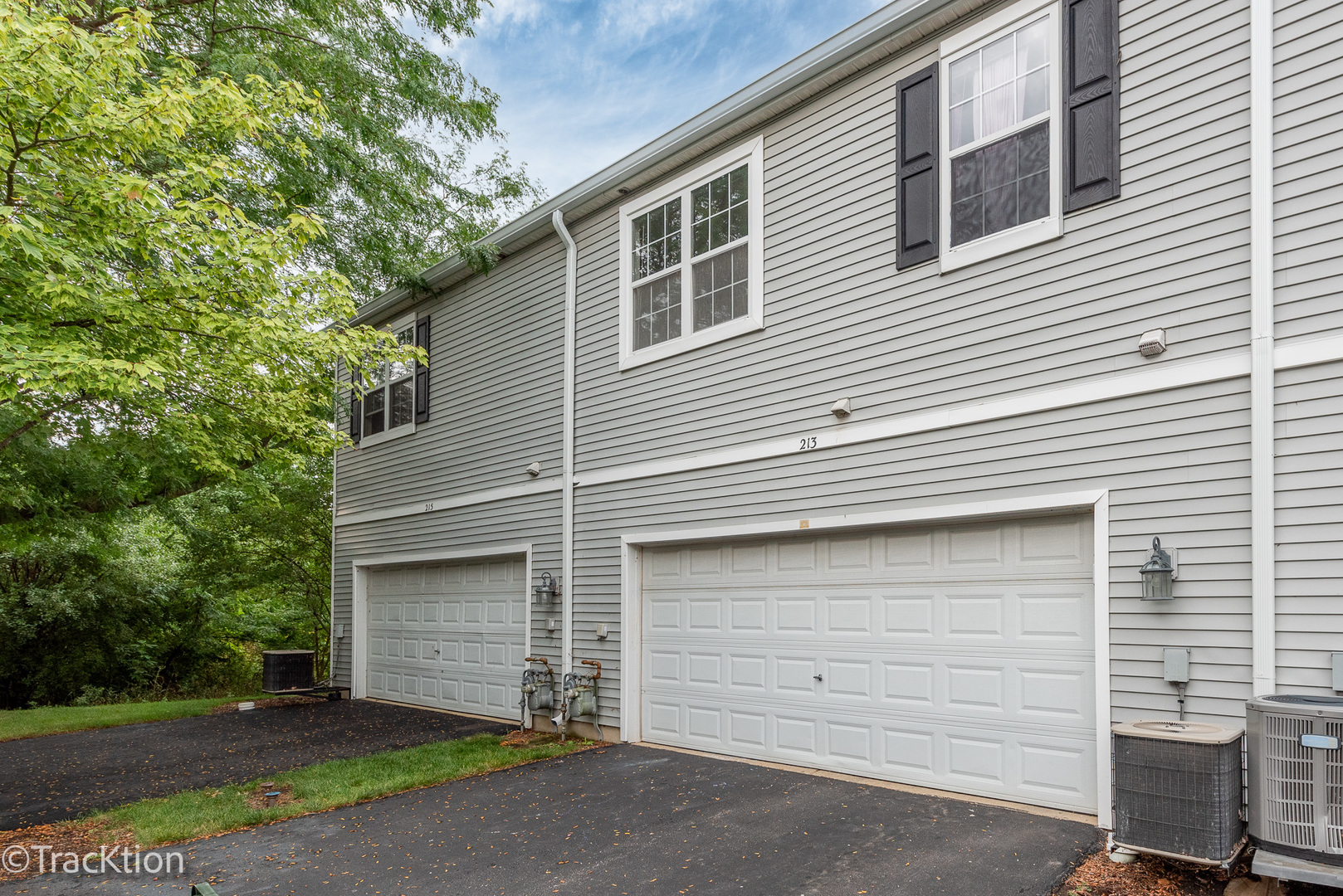 213 Springbrook Trail S