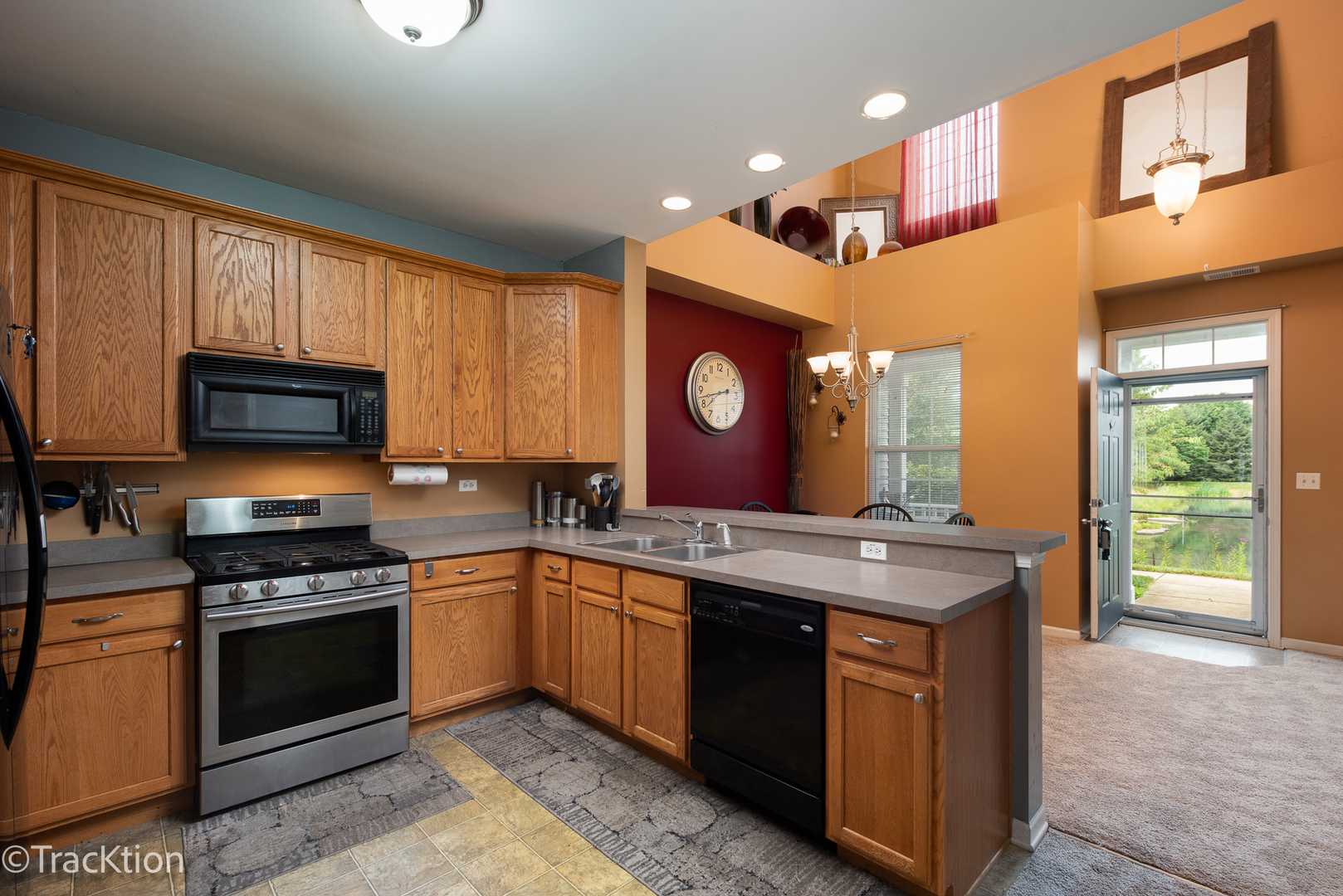 213 Springbrook Trail S