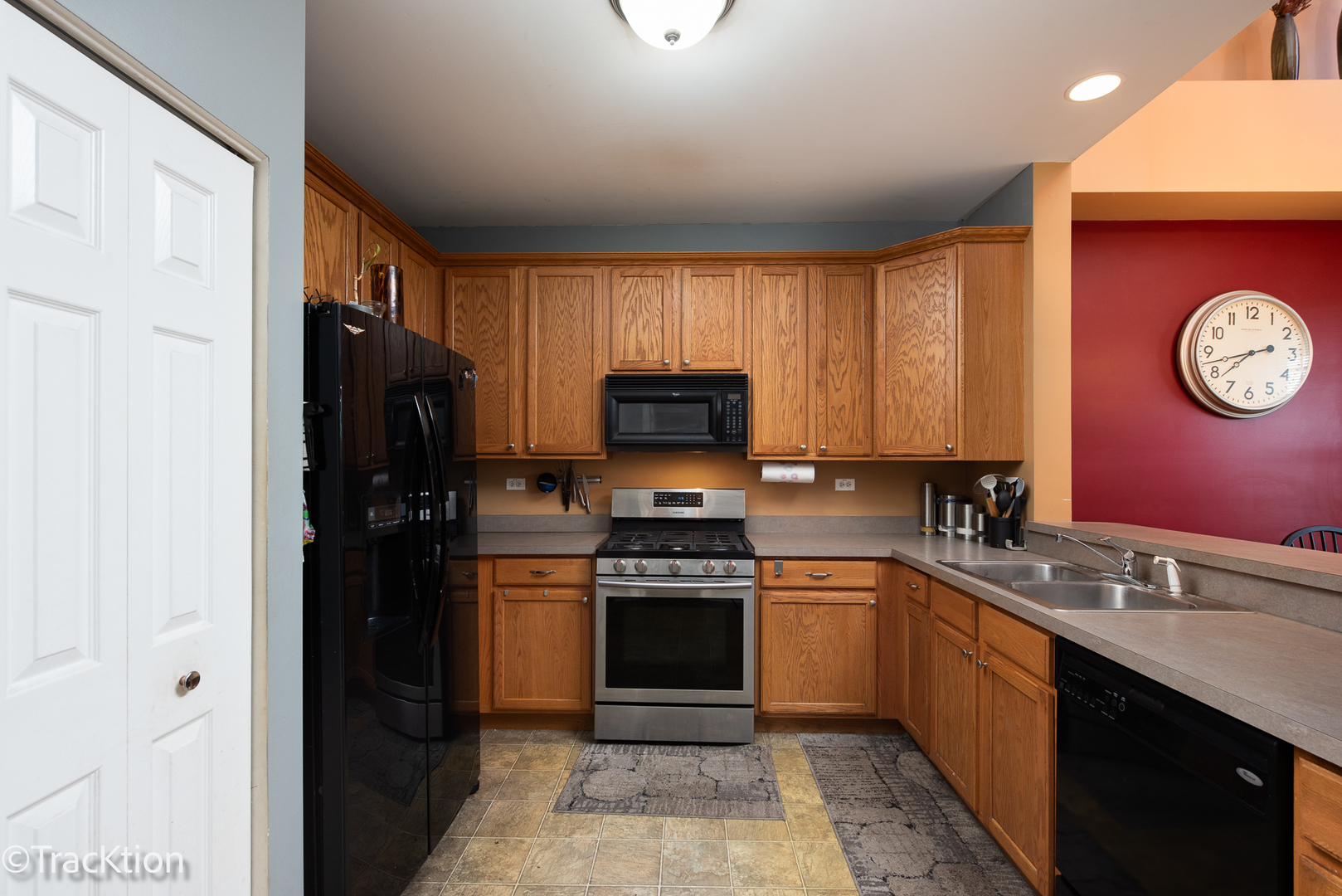 213 Springbrook Trail S