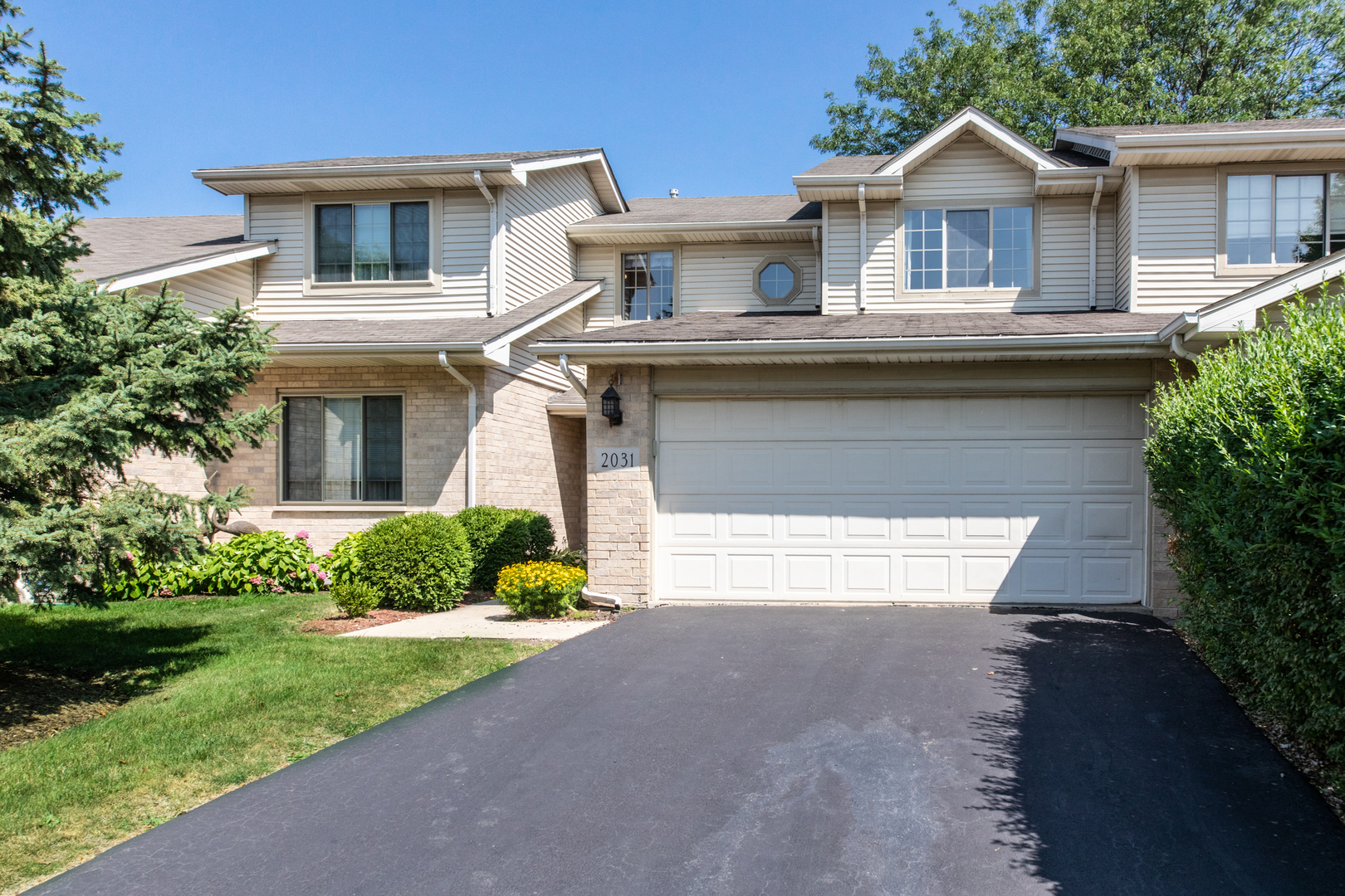 2031 Yellow Daisy Court