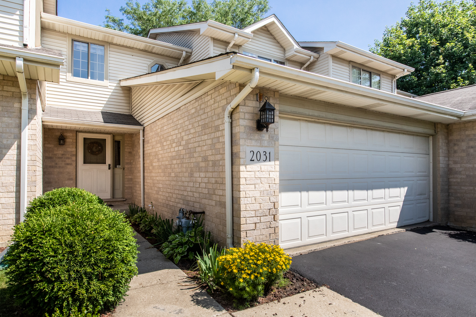 2031 Yellow Daisy Court