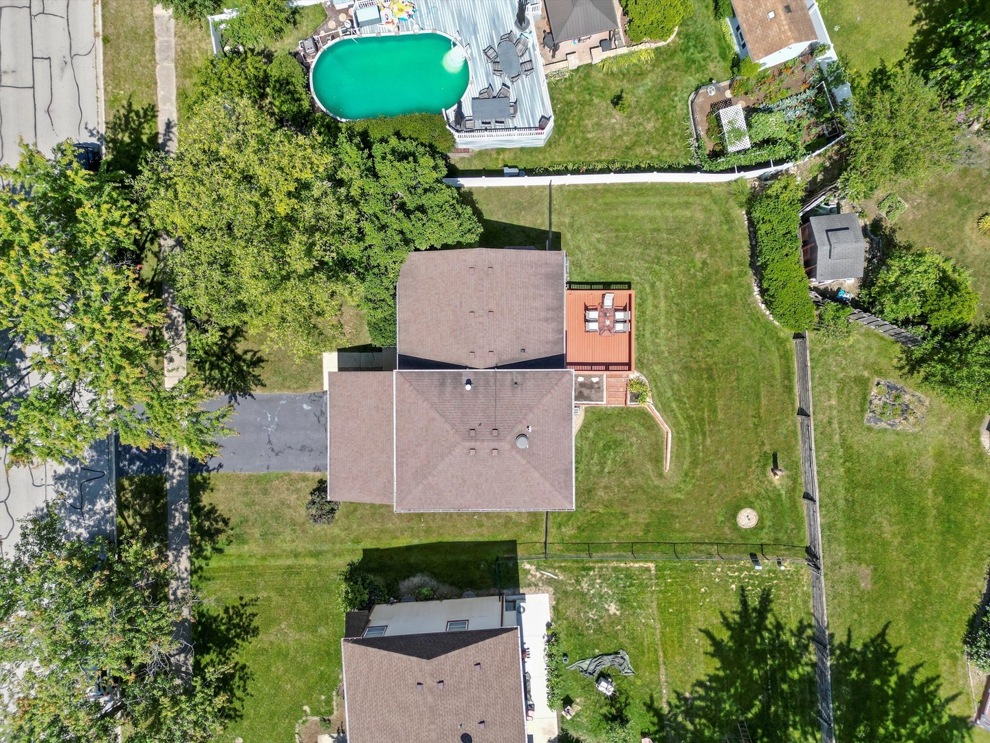 642 Kensington Way