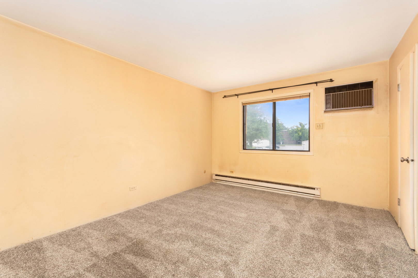 190 S Waters Edge Drive Unit: 201