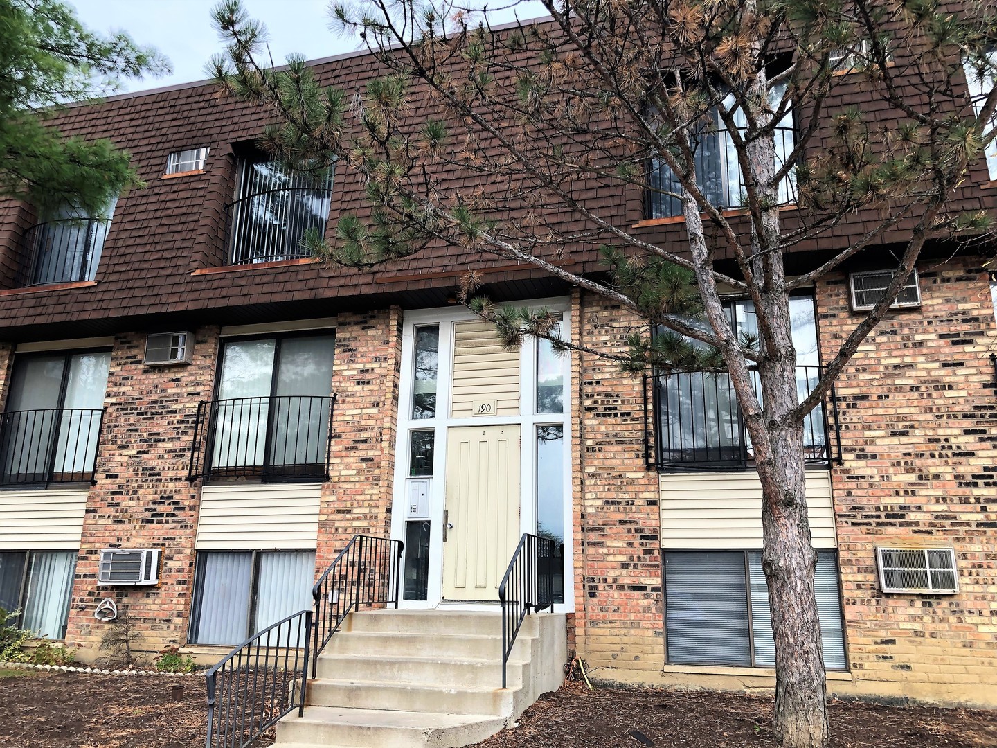 190 S Waters Edge Drive Unit: 201