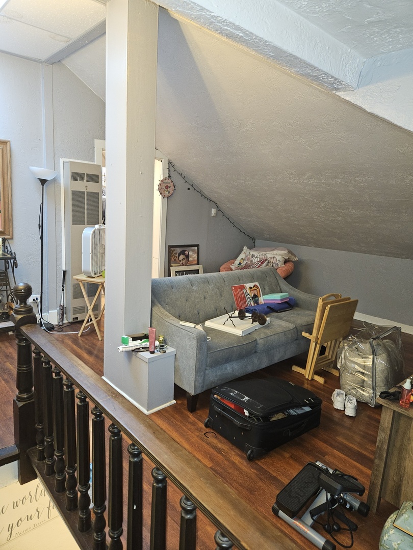 2912 lincoln Avenue Unit: 3F