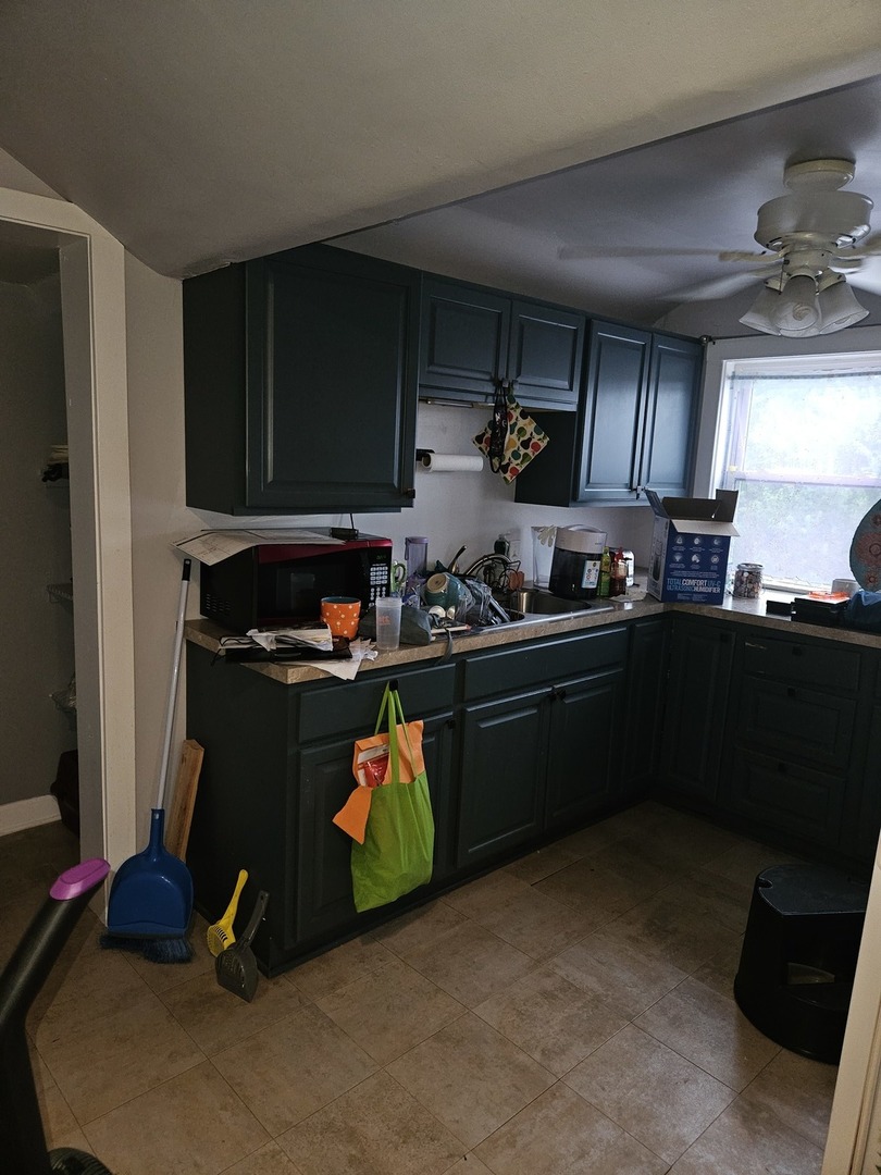2912 lincoln Avenue Unit: 3F