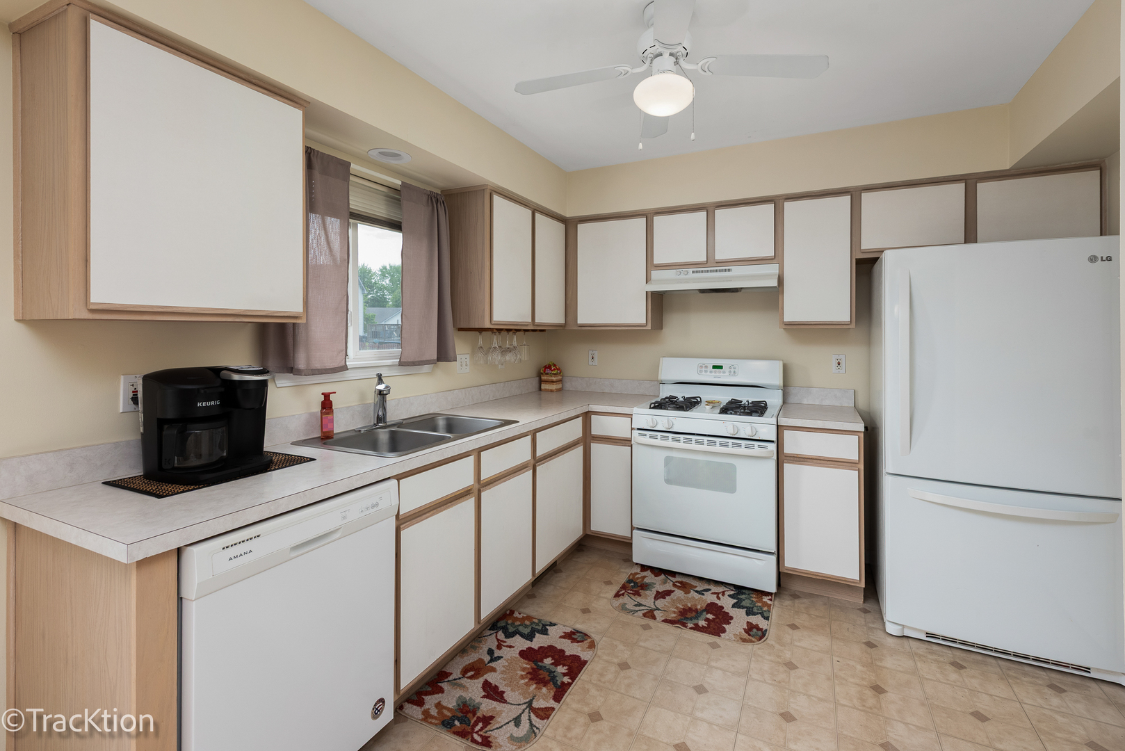 13834 Isle Royal Circle