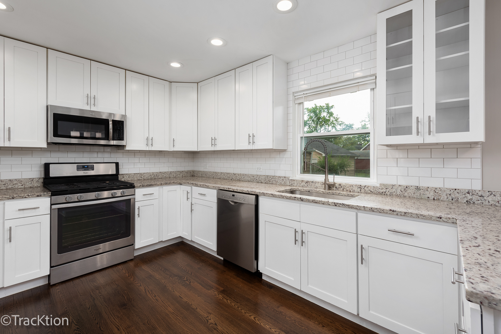 424 W Avery Street