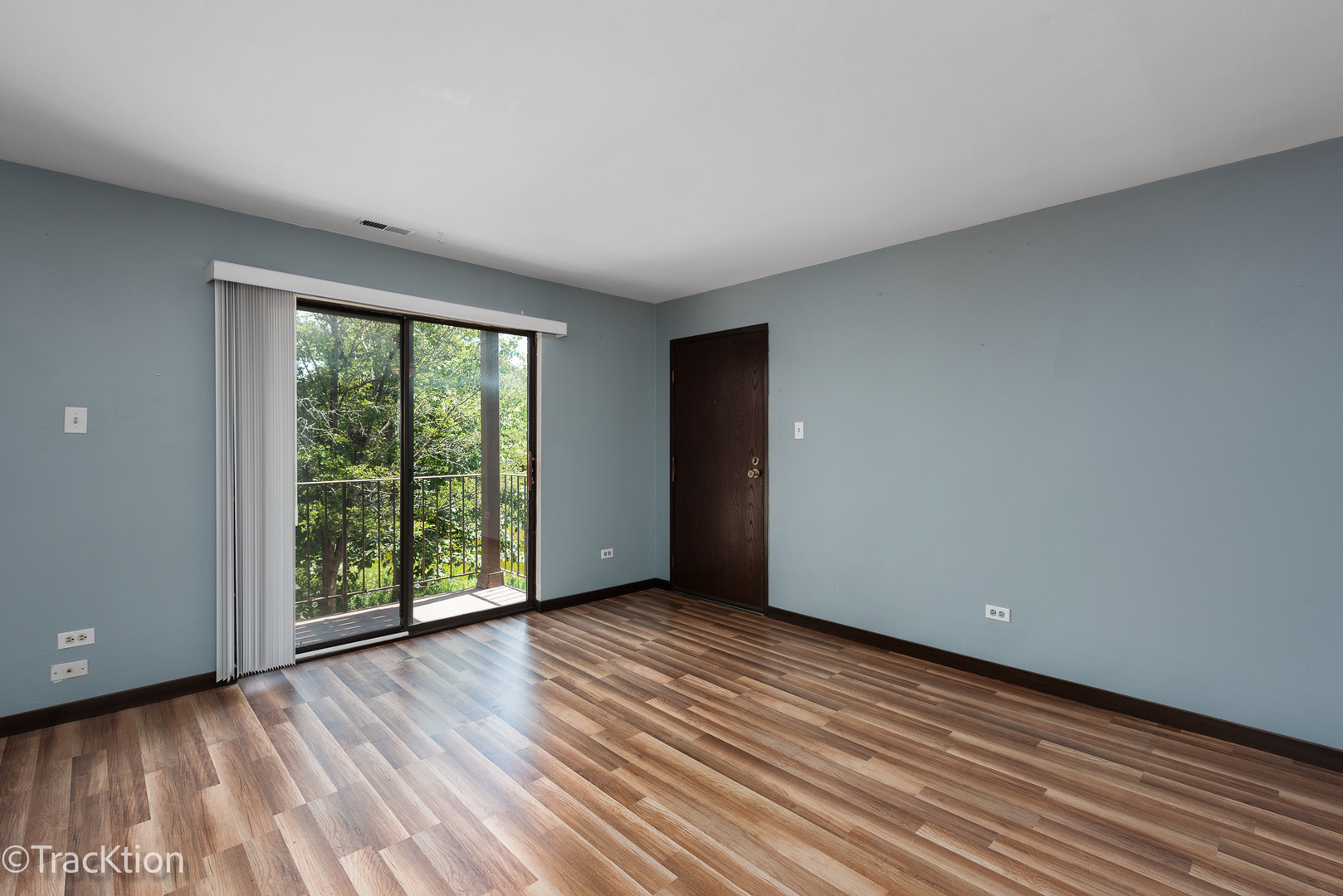 1402 S Fairfield Avenue Unit: 53B