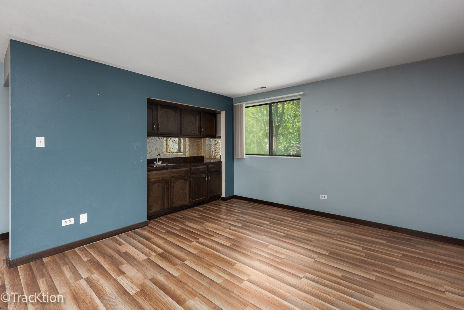 1402 S Fairfield Avenue Unit: 53B
