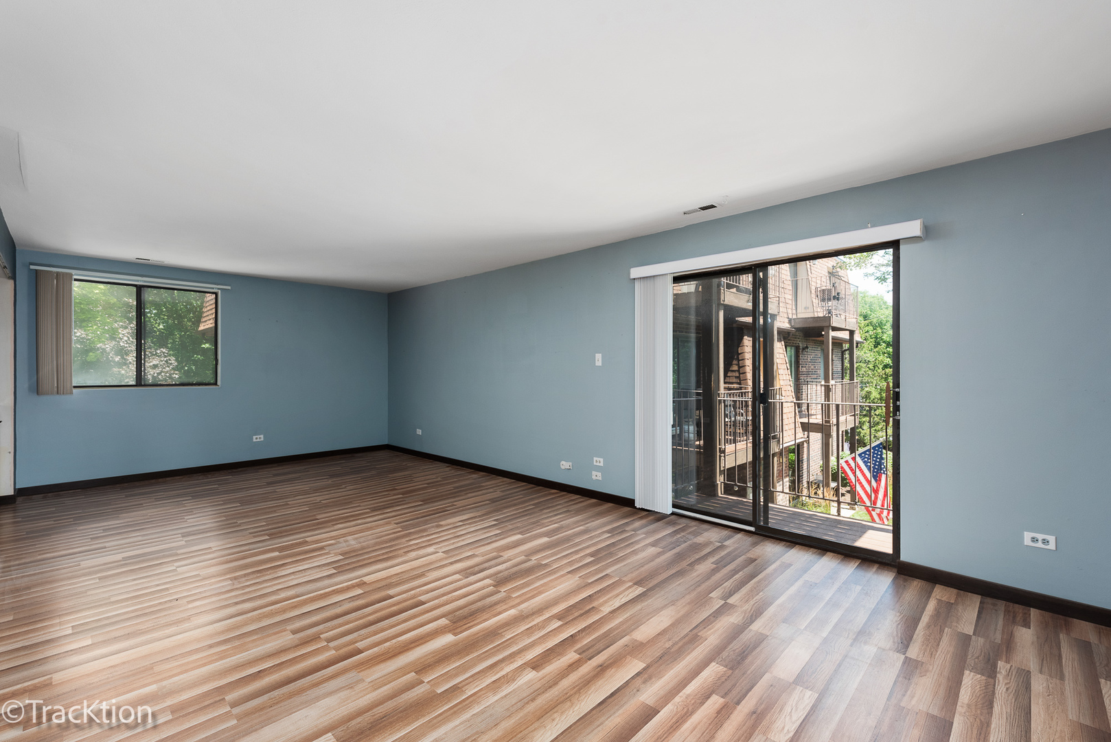 1402 S Fairfield Avenue Unit: 53B