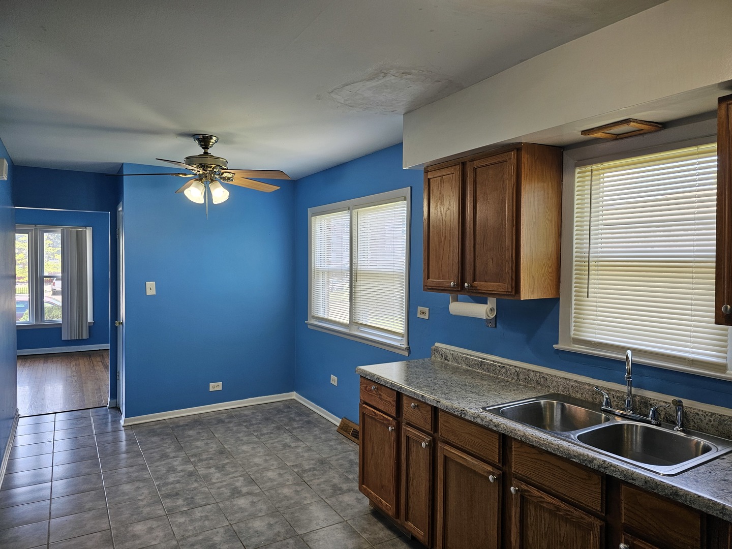7418 W 63rd Place