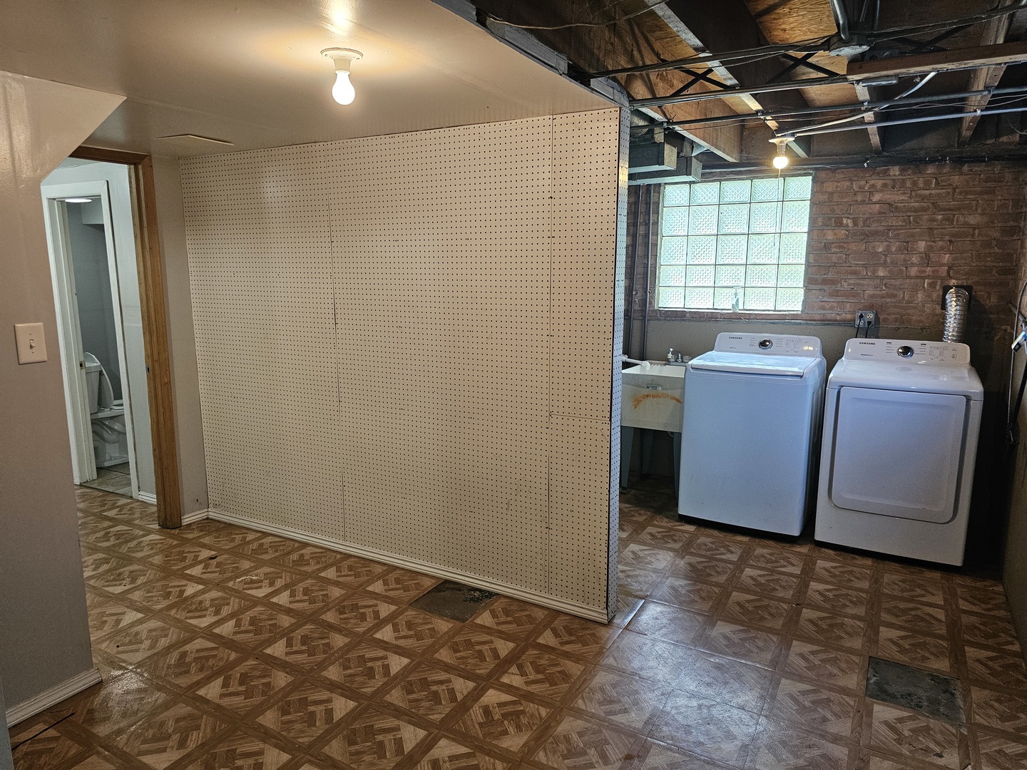 7418 W 63rd Place