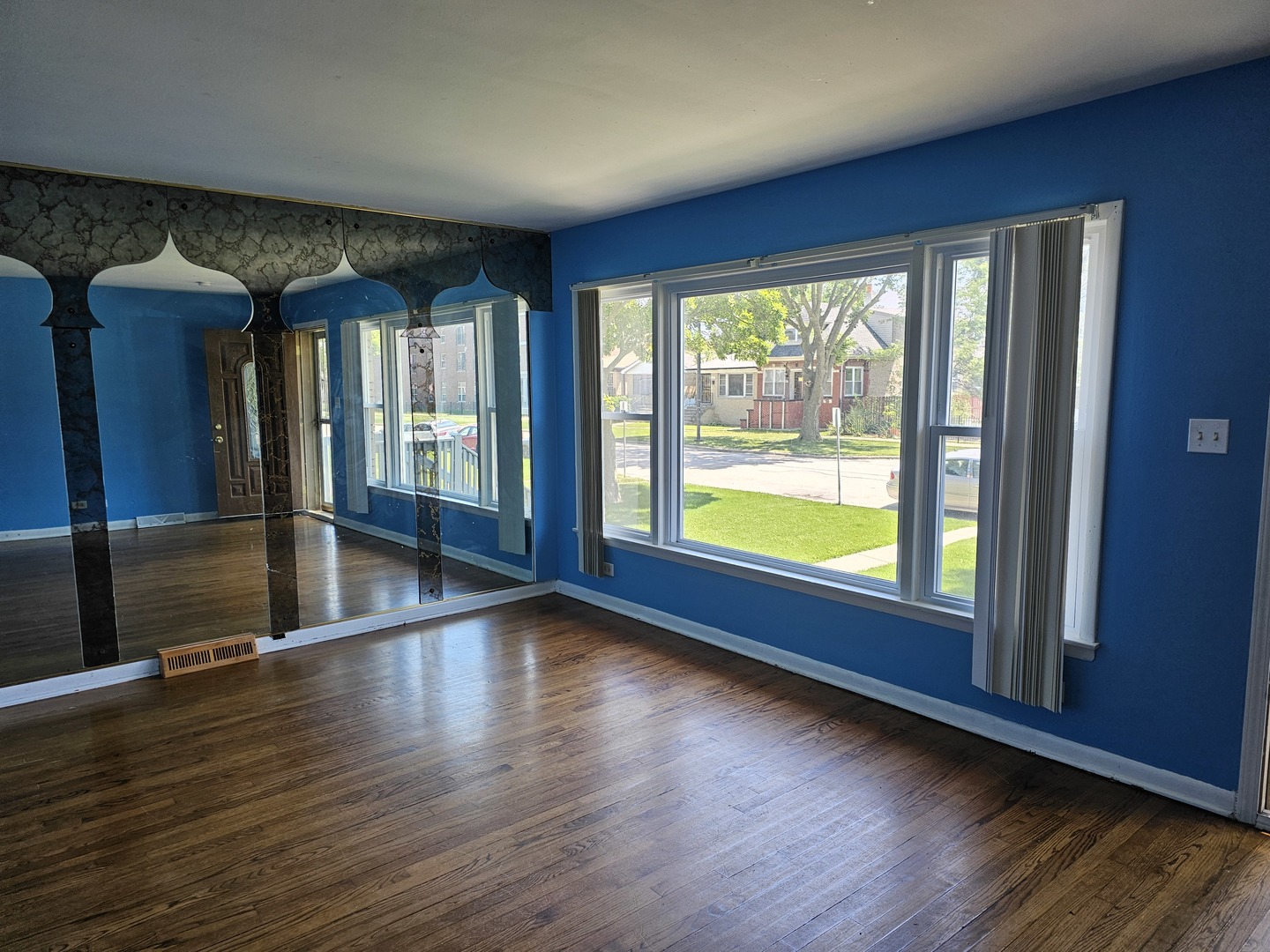7418 W 63rd Place