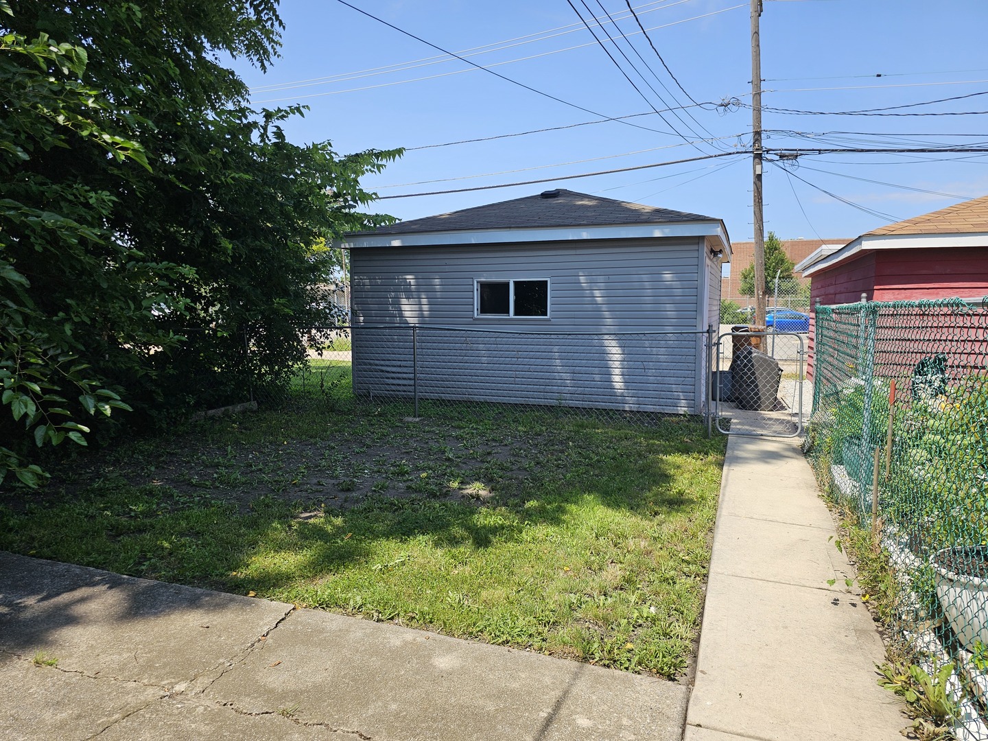 7418 W 63rd Place