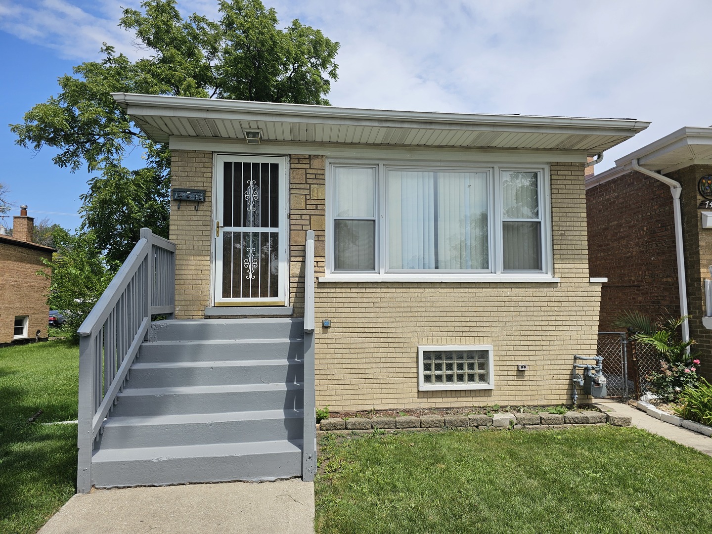 7418 W 63rd Place