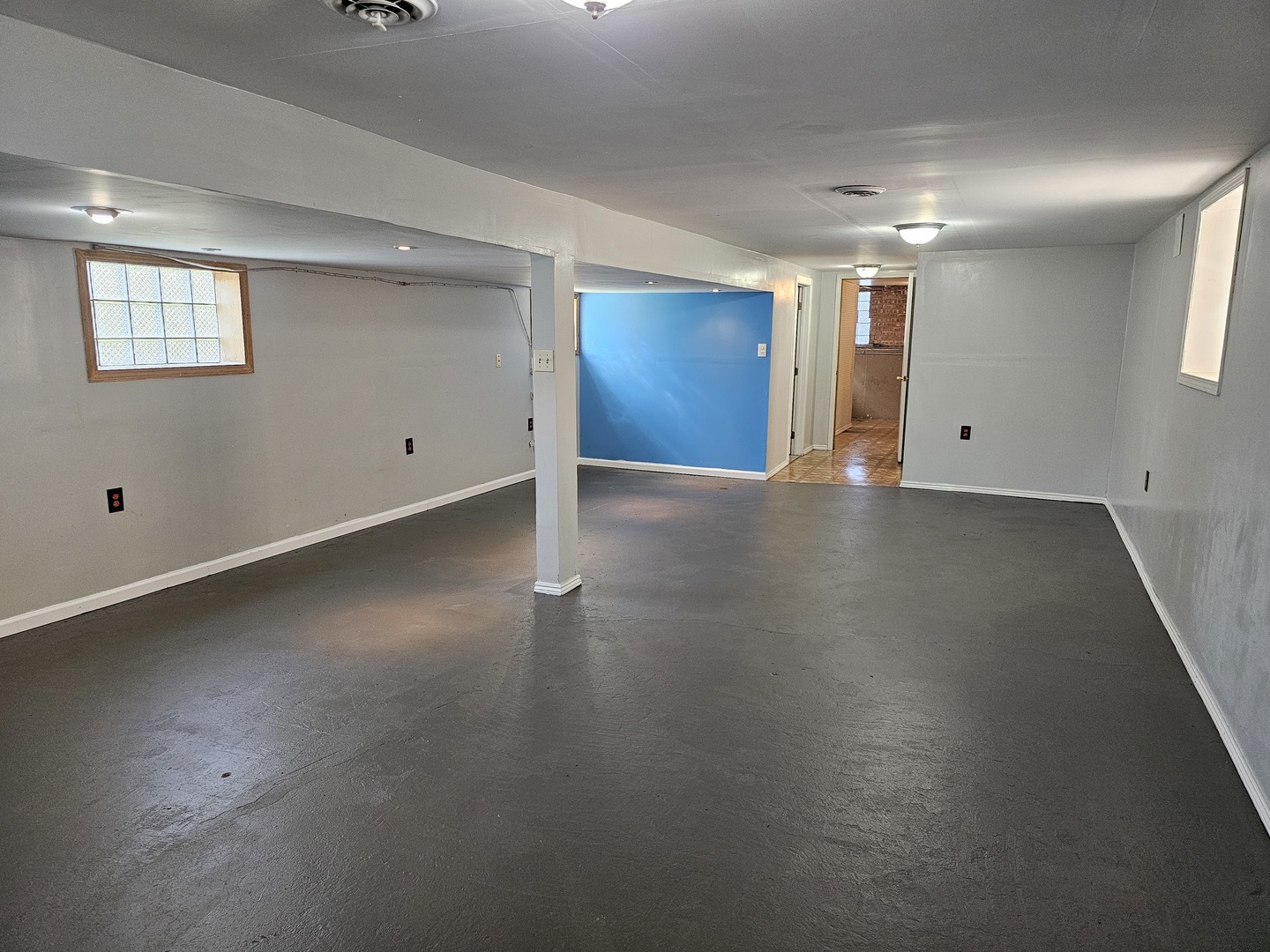 7418 W 63rd Place