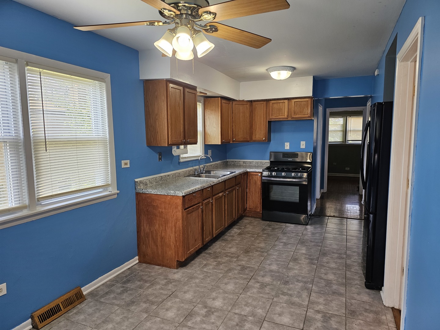 7418 W 63rd Place