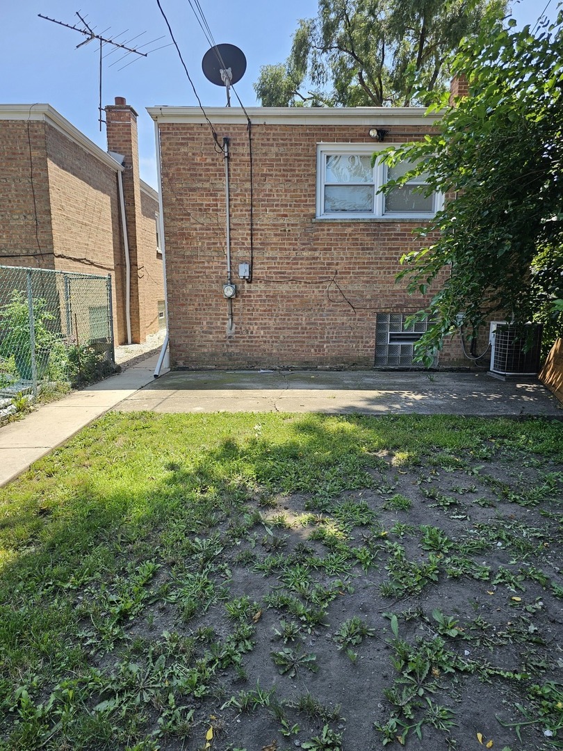7418 W 63rd Place