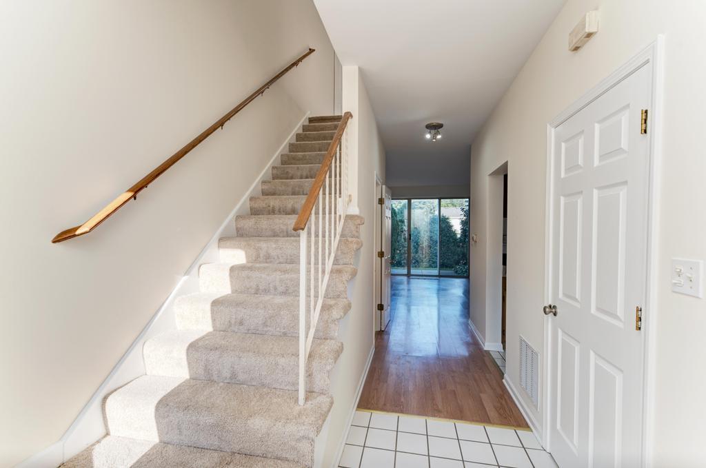 7825 Darien Lake Drive Unit: 7825