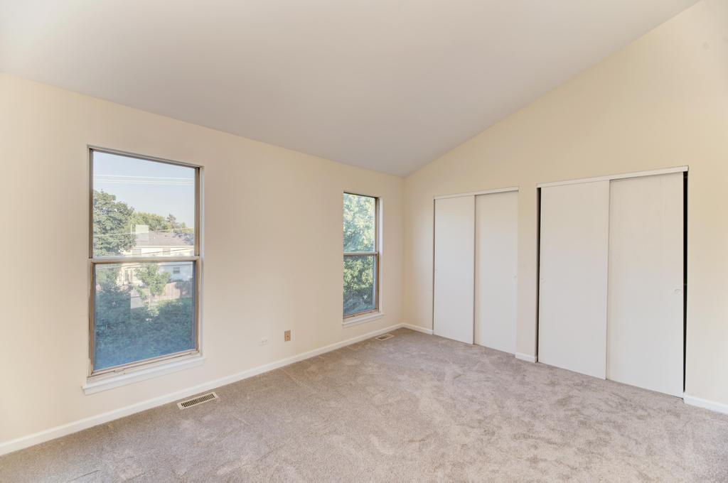 7825 Darien Lake Drive Unit: 7825