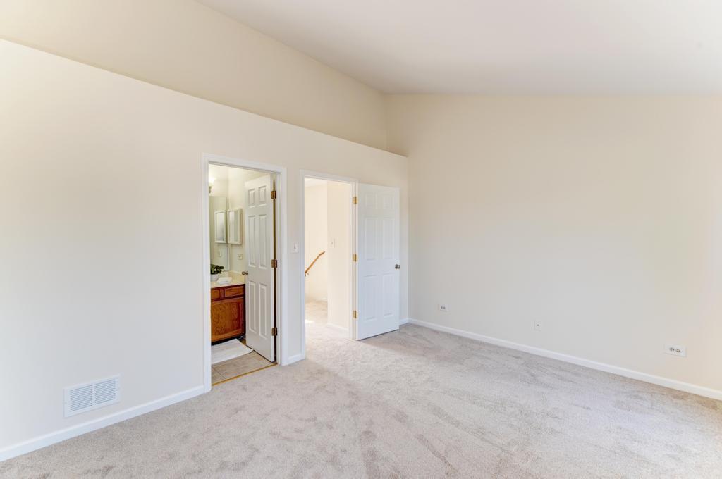 7825 Darien Lake Drive Unit: 7825