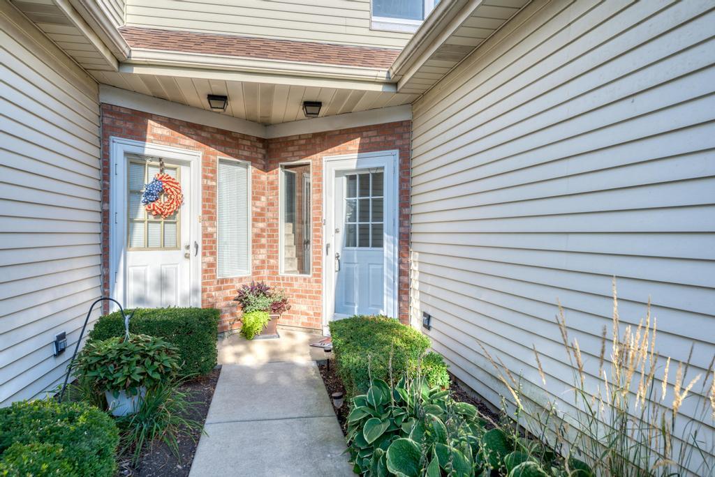 7825 Darien Lake Drive Unit: 7825