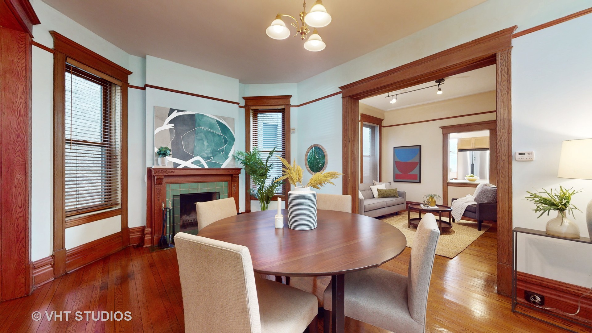 4334 N Ashland Avenue