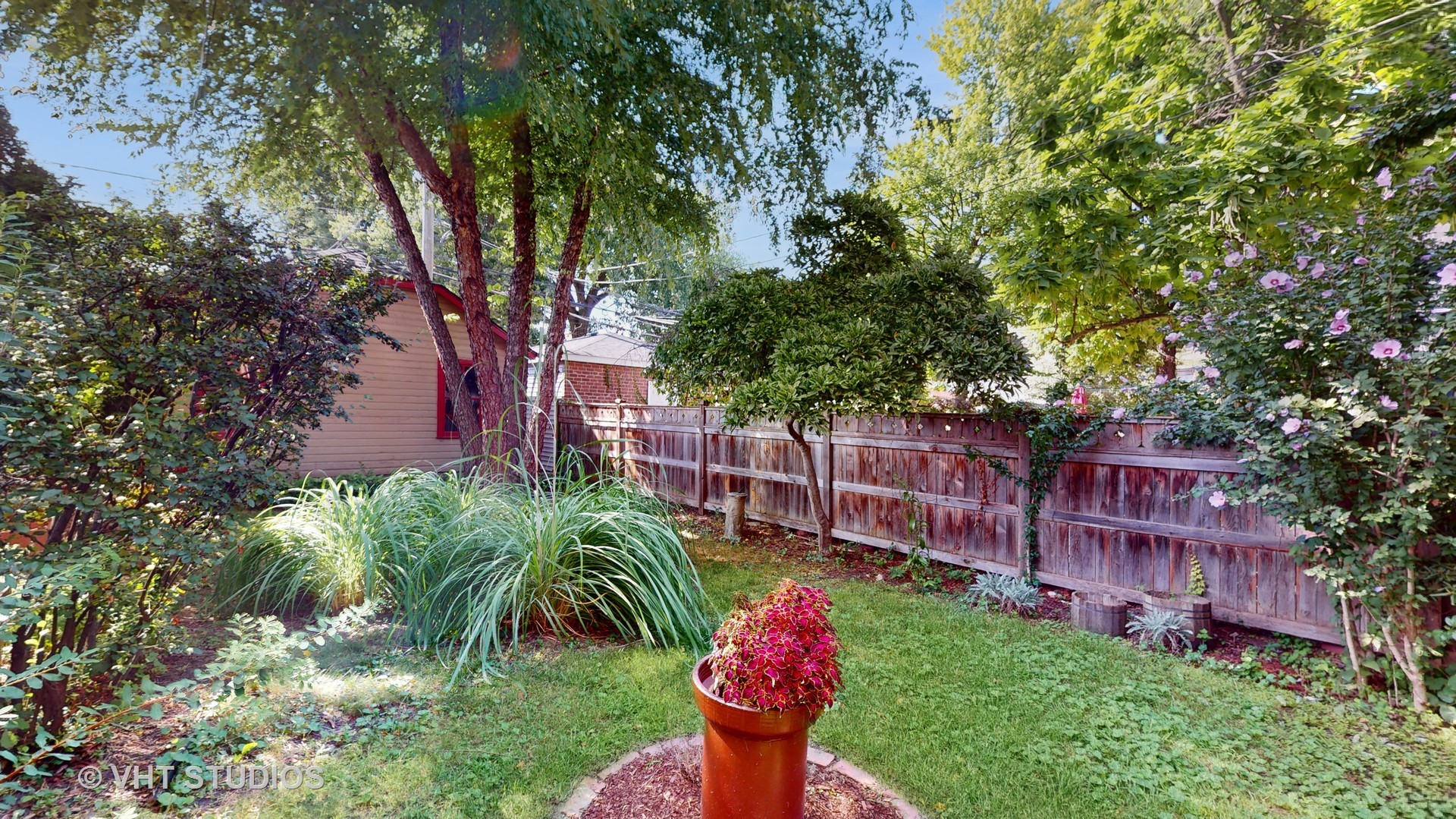 4334 N Ashland Avenue