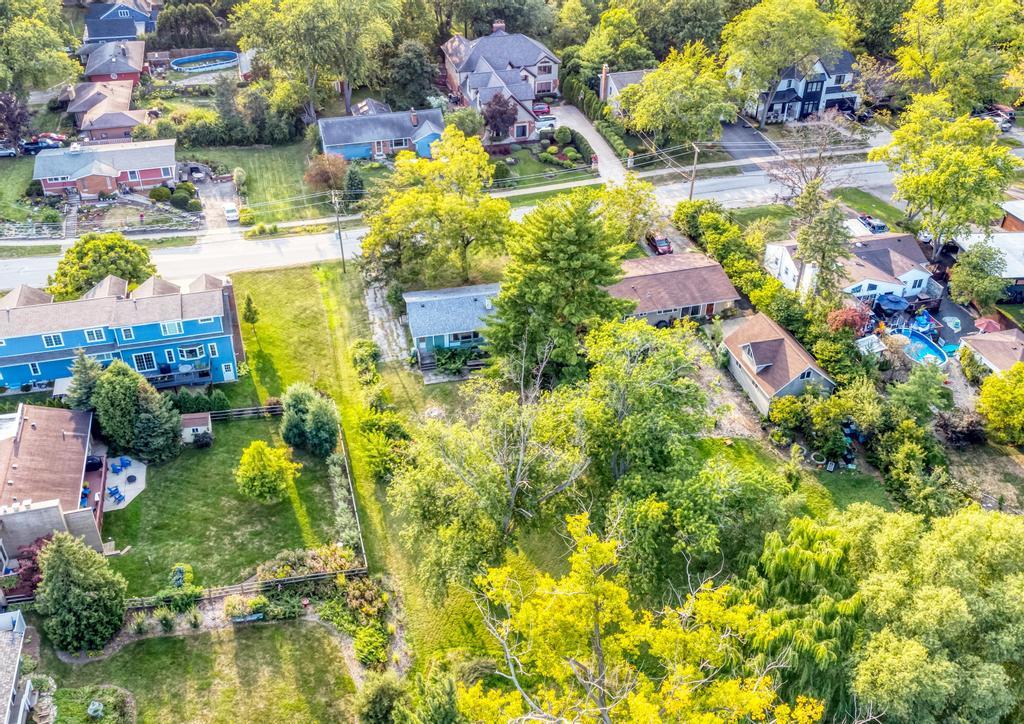 5831 Middaugh Avenue