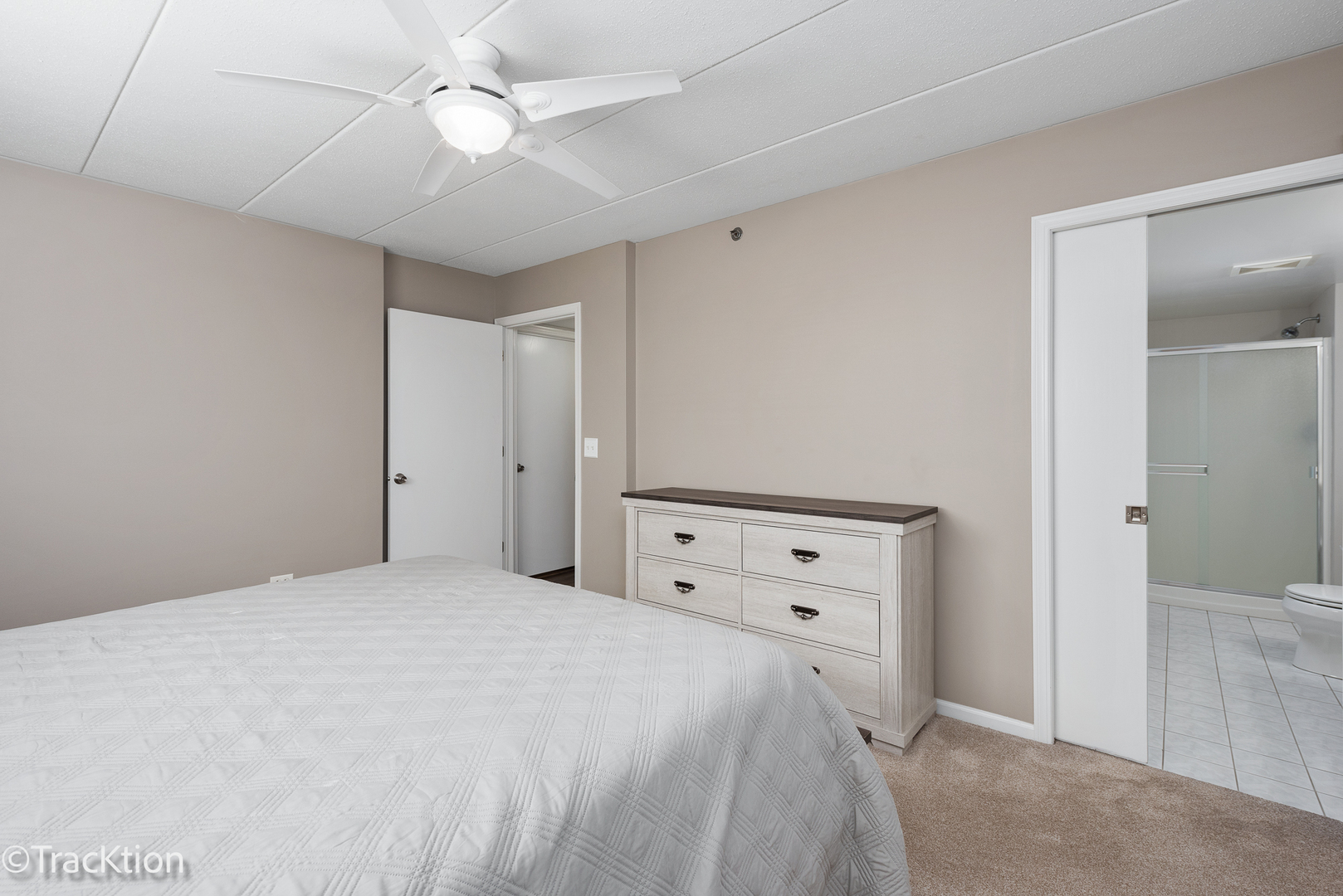 6825 Forestview Drive Unit: 1B