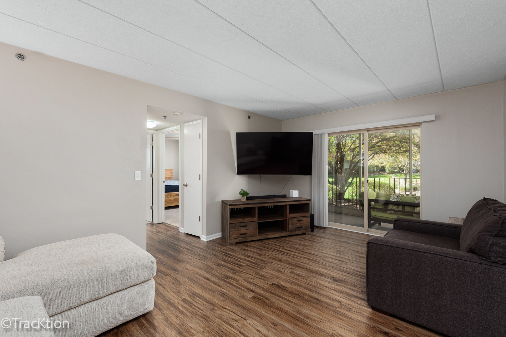 6825 Forestview Drive Unit: 1B