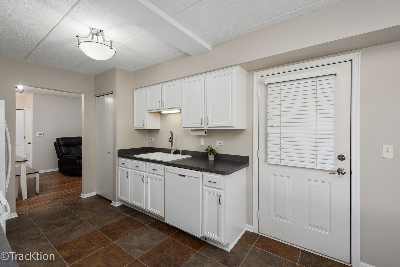 6825 Forestview Drive Unit: 1B
