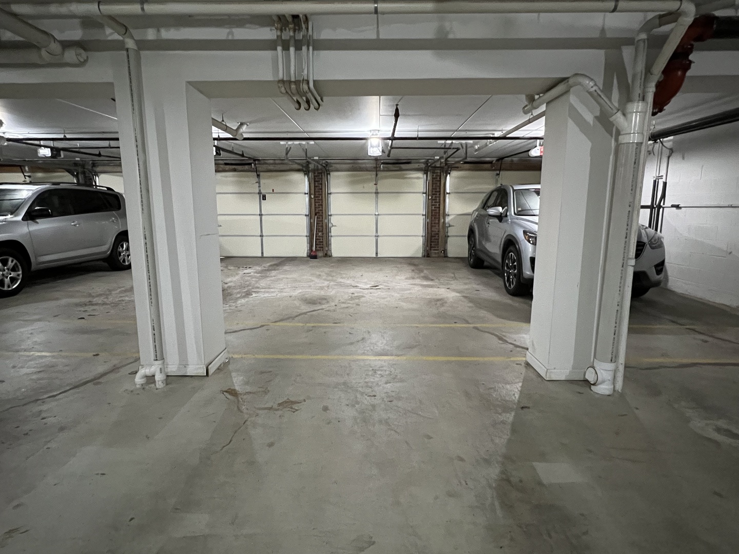 706 W 63rd Street Unit: 204