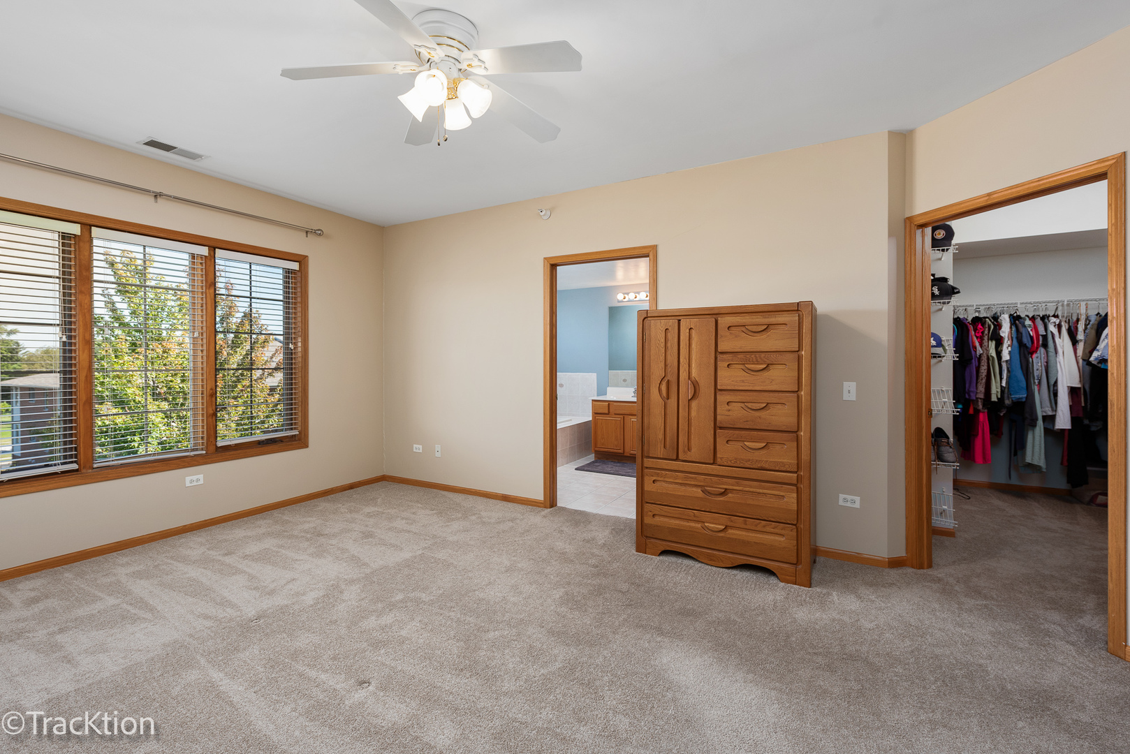 6749 S Pointe Drive Unit: 3B