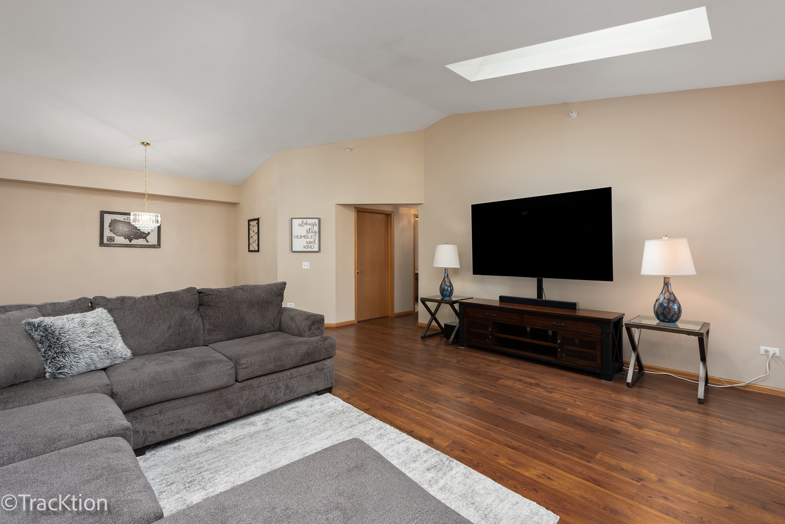 6749 S Pointe Drive Unit: 3B