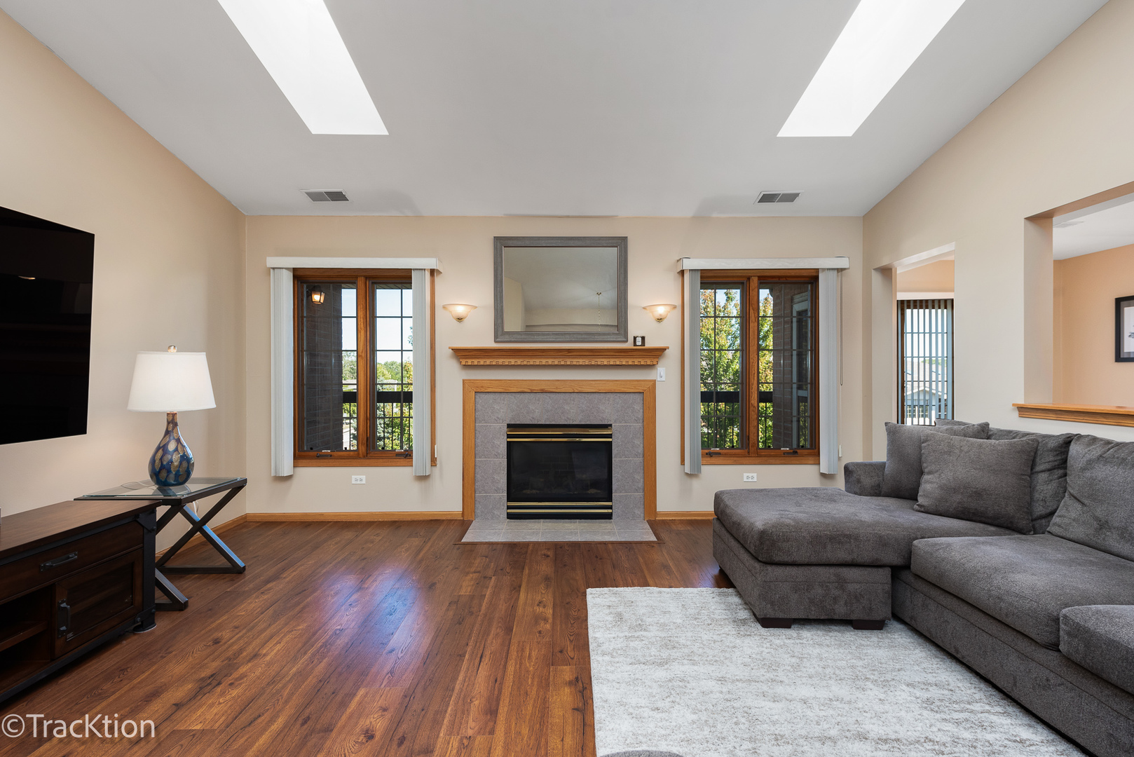 6749 S Pointe Drive Unit: 3B